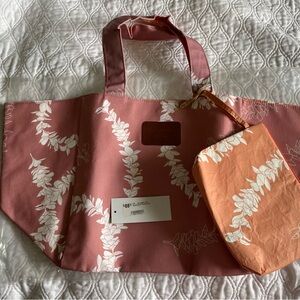 BNWT Fighting Eel Reversible Tote